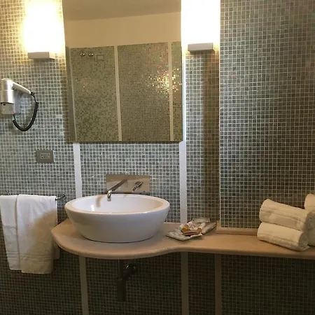 Hotel Langhe & Monferrato Costigliole d'Asti Buitenkant foto
